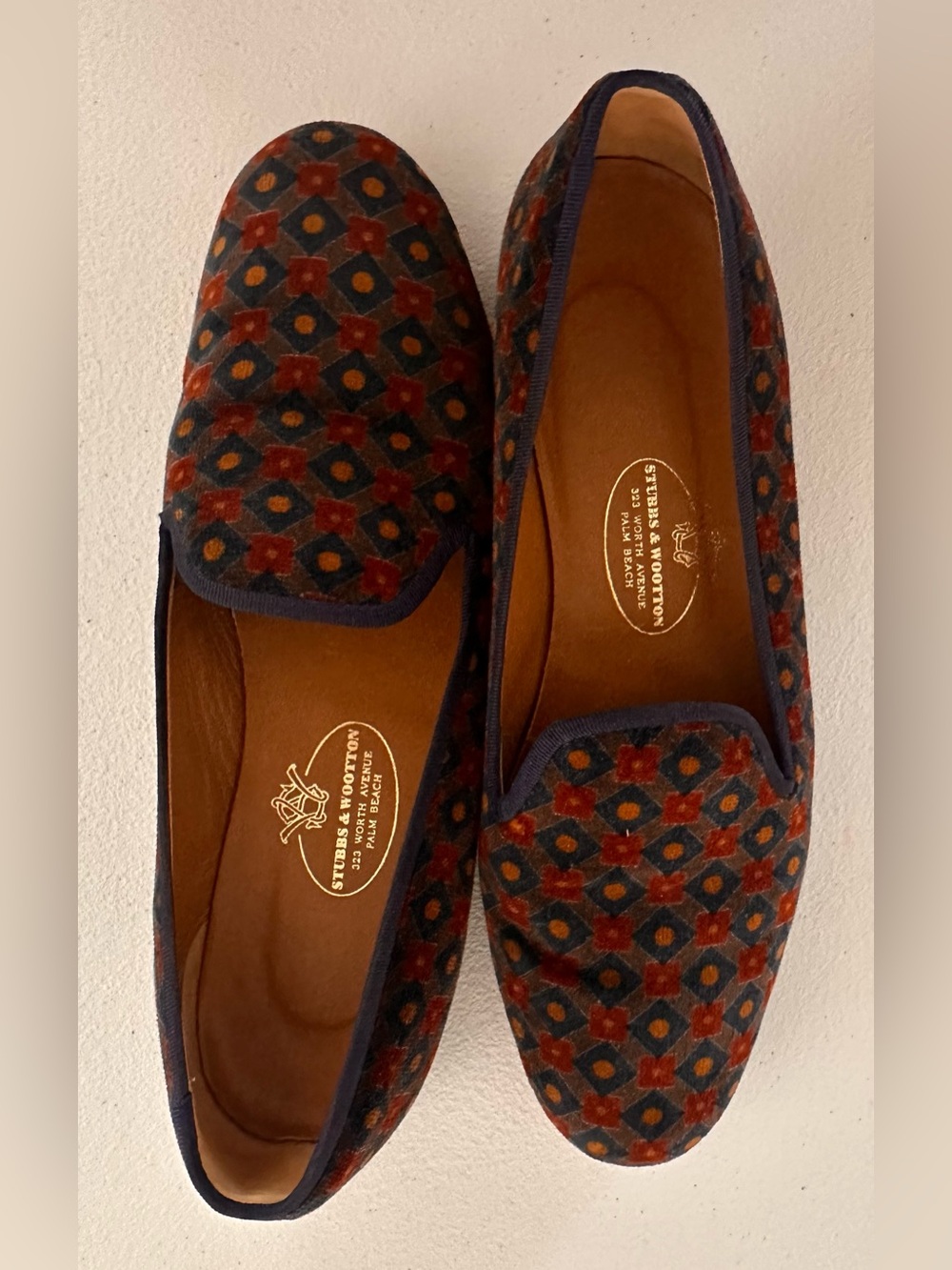 Stubbs & Wootton Brown Leather Flats‎ with Gold Logo